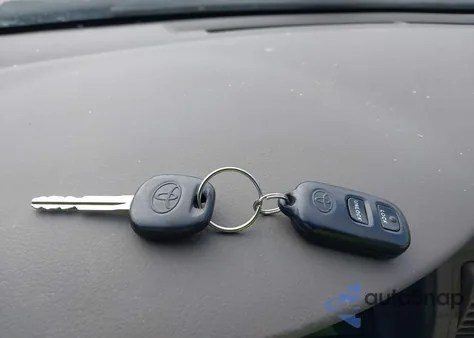 2006 Toyota Corolla Le z USA, uszkodzony, nr VIN 1NXBR32E66Z739752